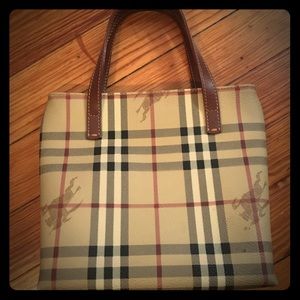 Small Burberry bag,